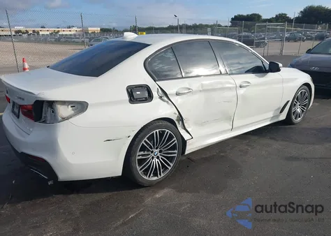 2018 BMW 540I из США, поврежденный, VIN WBAJE5C5XJG917897